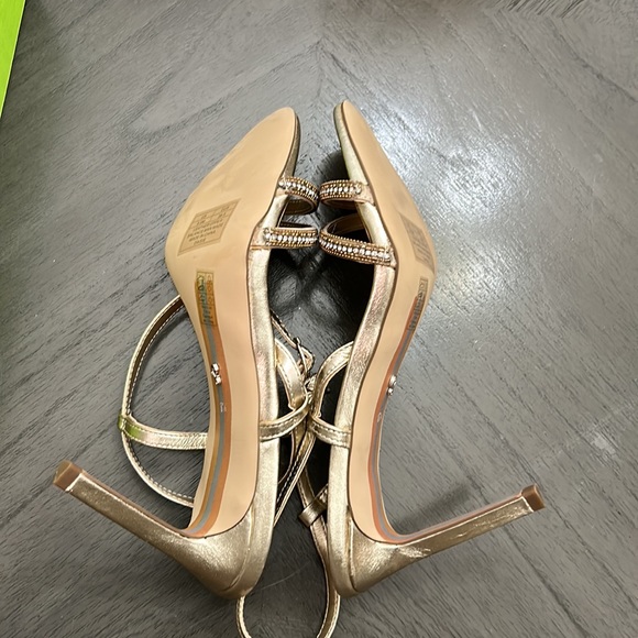 Sam Edelman Daisie Sandals Molten Gold - Picture 11 of 15